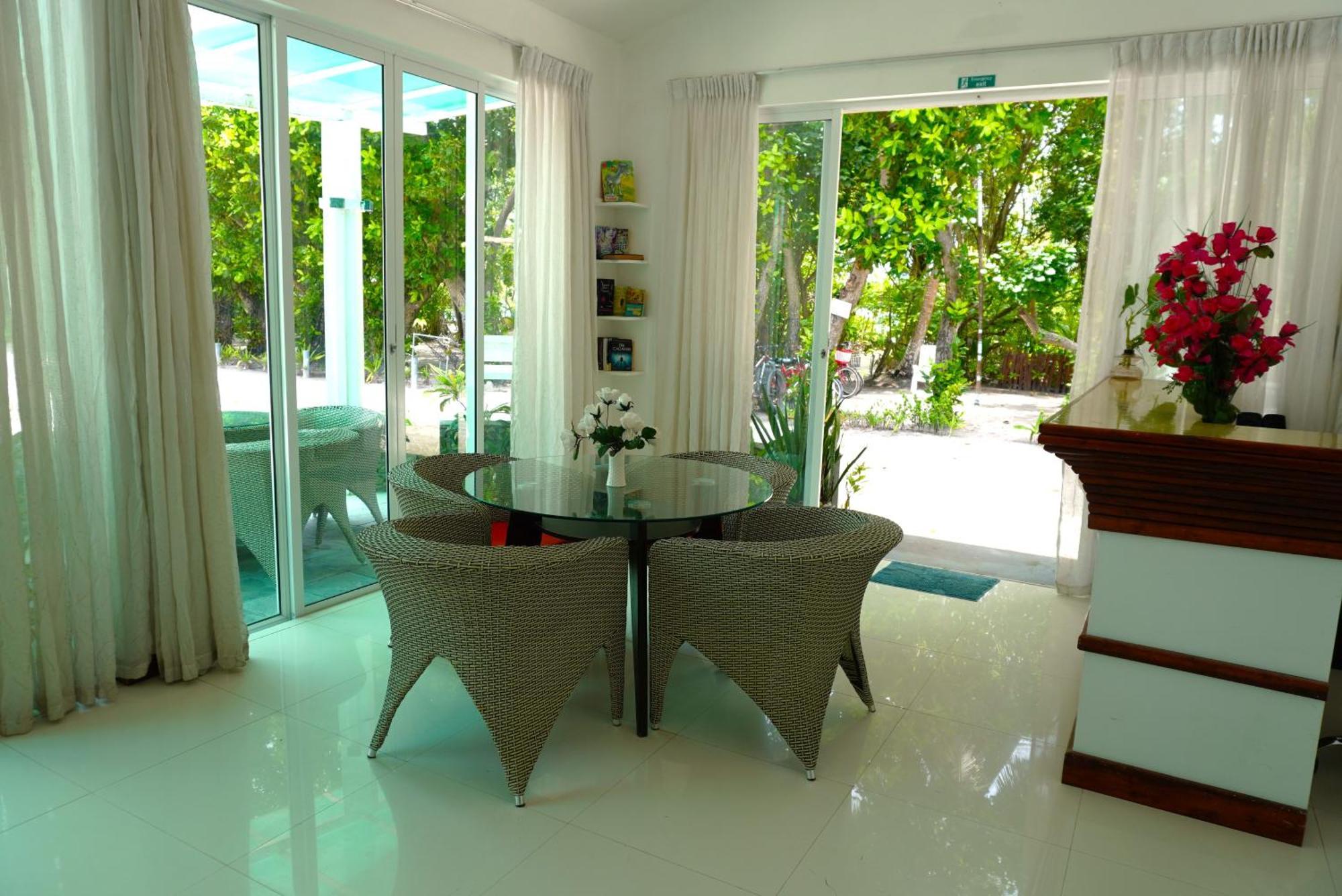 Tme Retreats Dhigurah Hotel Dhigurah  Luaran gambar
